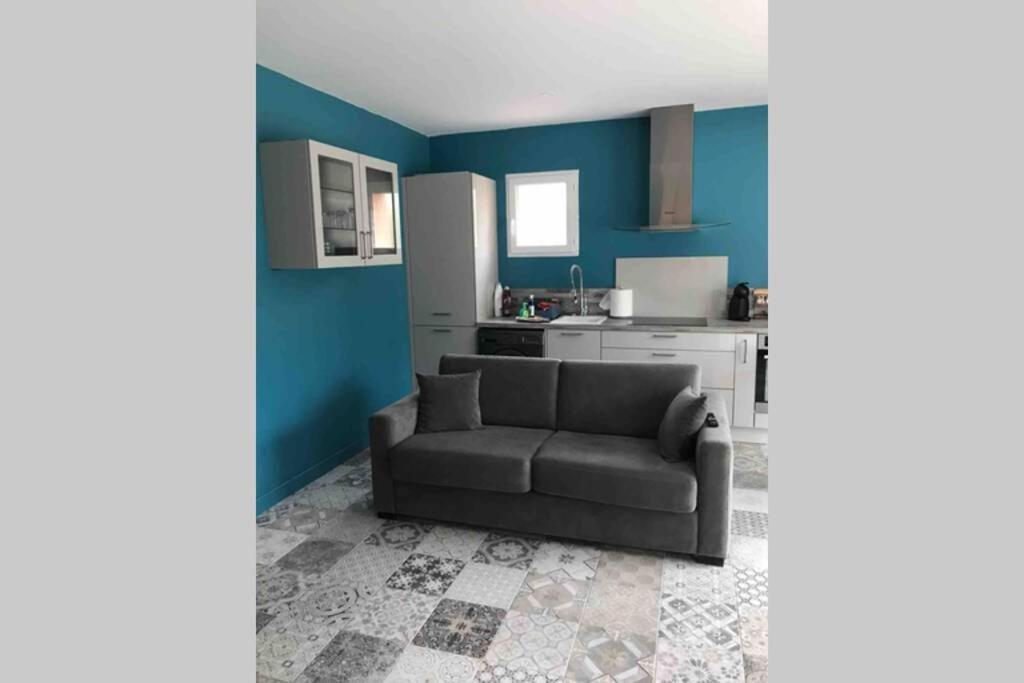 Logement Attenant A Une Villa T2 Avec Terrasse . Besse-sur-Issole Экстерьер фото